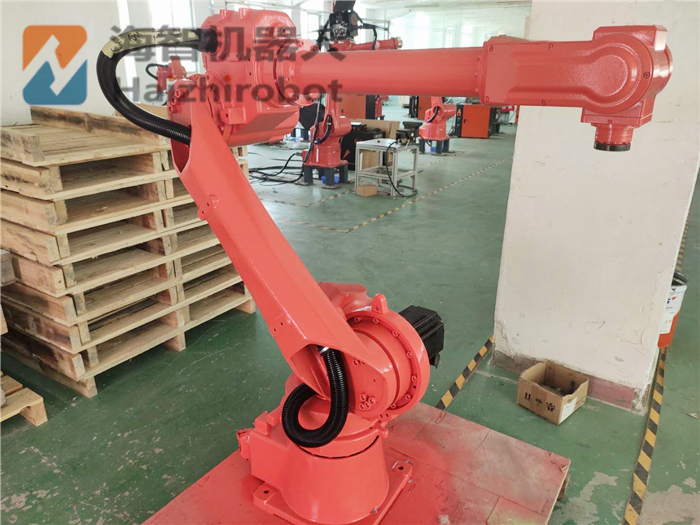 噴涂機(jī)器人生產(chǎn)廠(chǎng)家新項(xiàng)目-五金門(mén)把手噴漆(圖1)