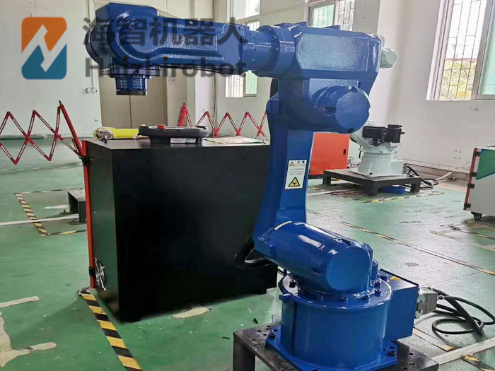 海智又?叒叕接單了！機(jī)器人餐具噴漆